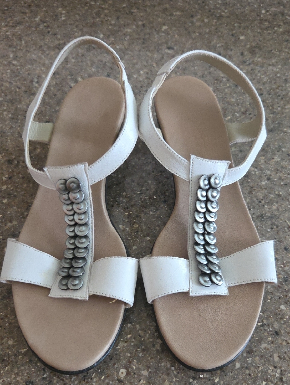 Munro White T-Strap Sandals with Silver Disc Accents